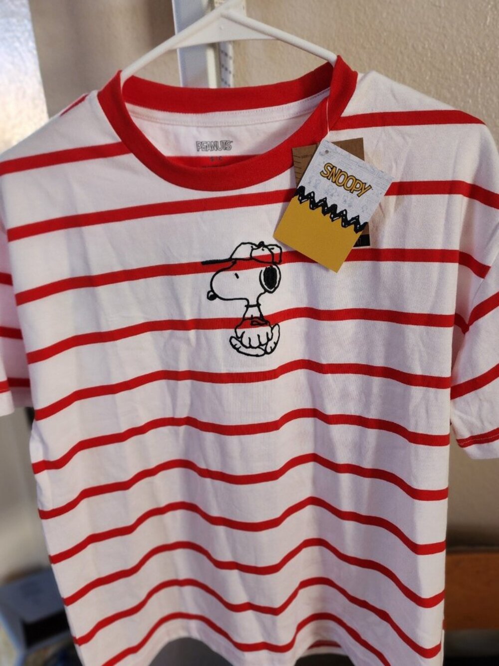 NWT Peanuts Snoopy Baseball Shirt Men's Small Brand New with Tags